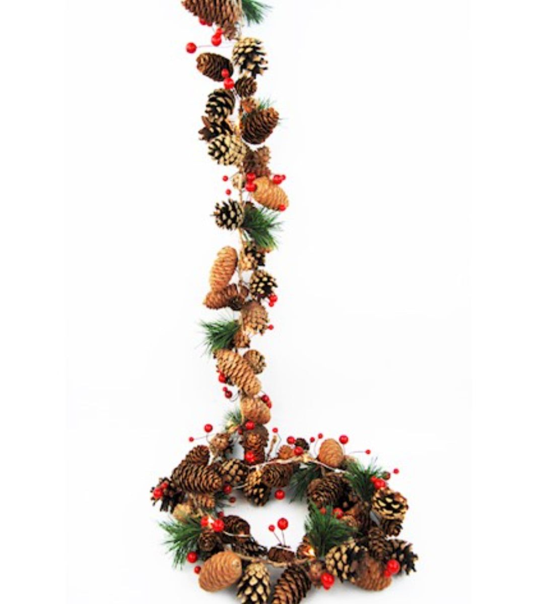 Red Berry and Pinecone Festive Garland